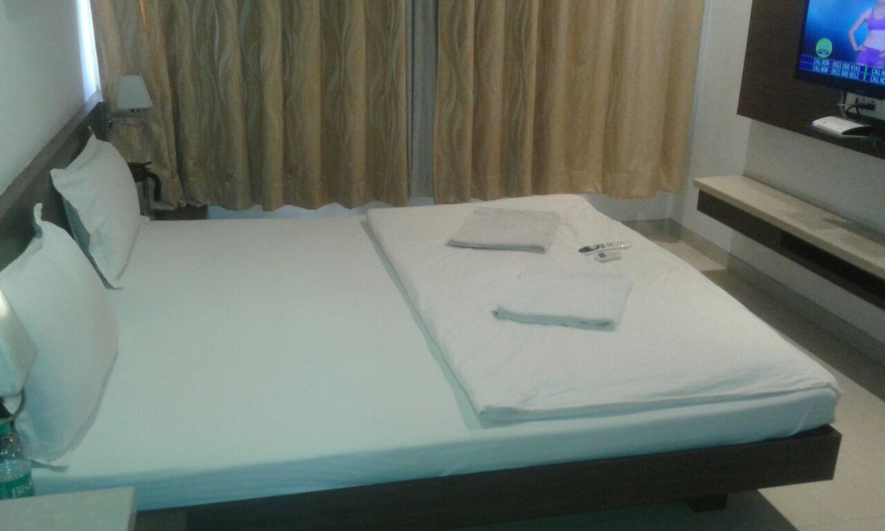 Sai Saya-Nashik Road Hotel Luaran gambar